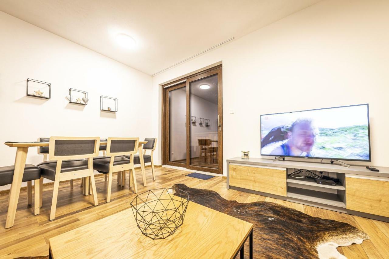 Apartmanovy Dom Poludnica - Chopok Juh Tale Εξωτερικό φωτογραφία